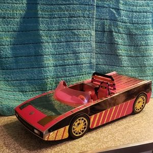 Limited Edition LOL Surprise pink and gold car